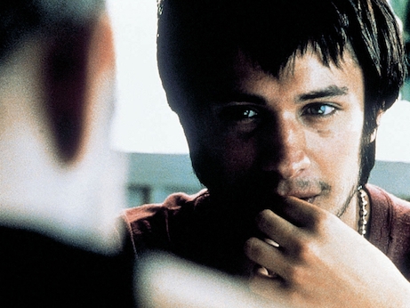 watch amores perros online