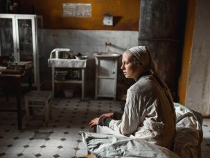 Beanpole first look: life, and beauty, persist after the siege of Leningrad - image