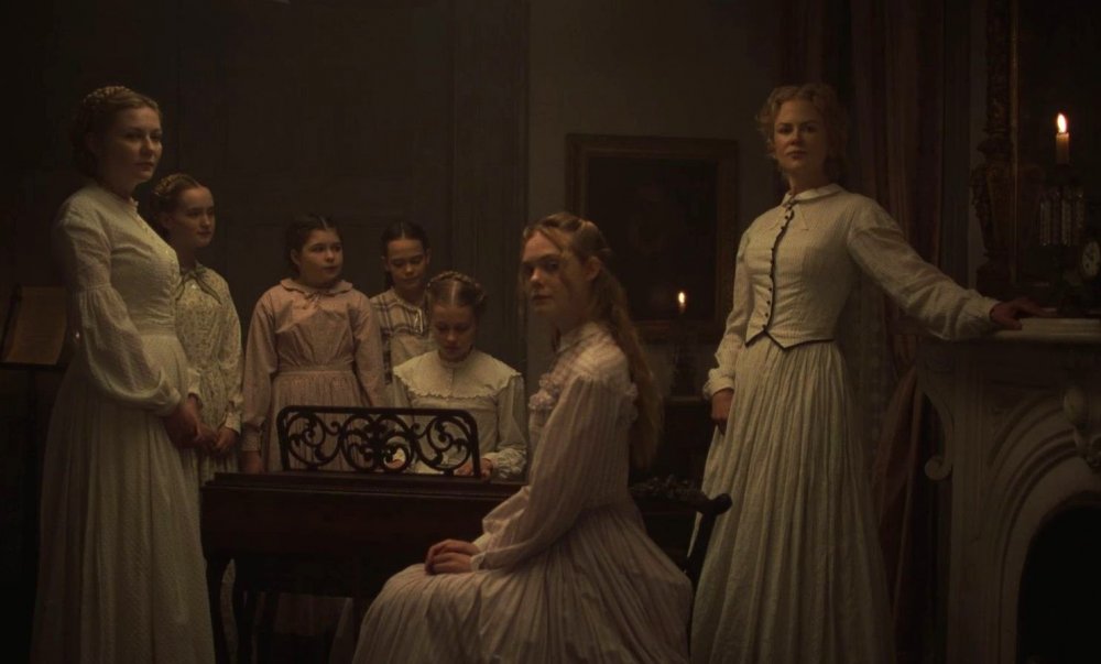Kirsten Dunst, Elle Fanning, Nicole Kidman and more in The Beguiled (2017)