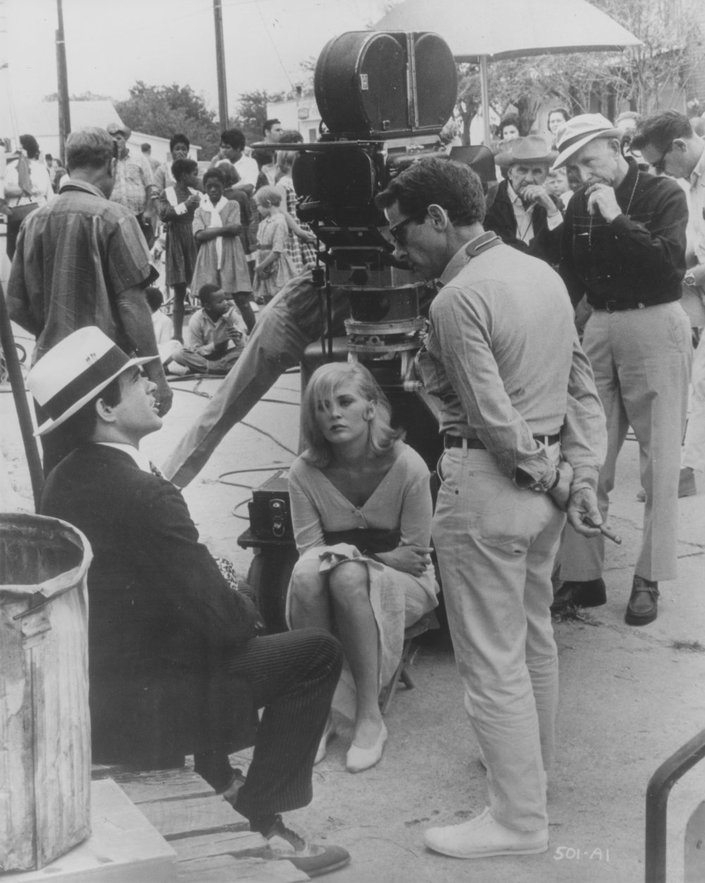 Directing Warren Beatty and Faye Dunaway in Bonnie and Clyde (1967)