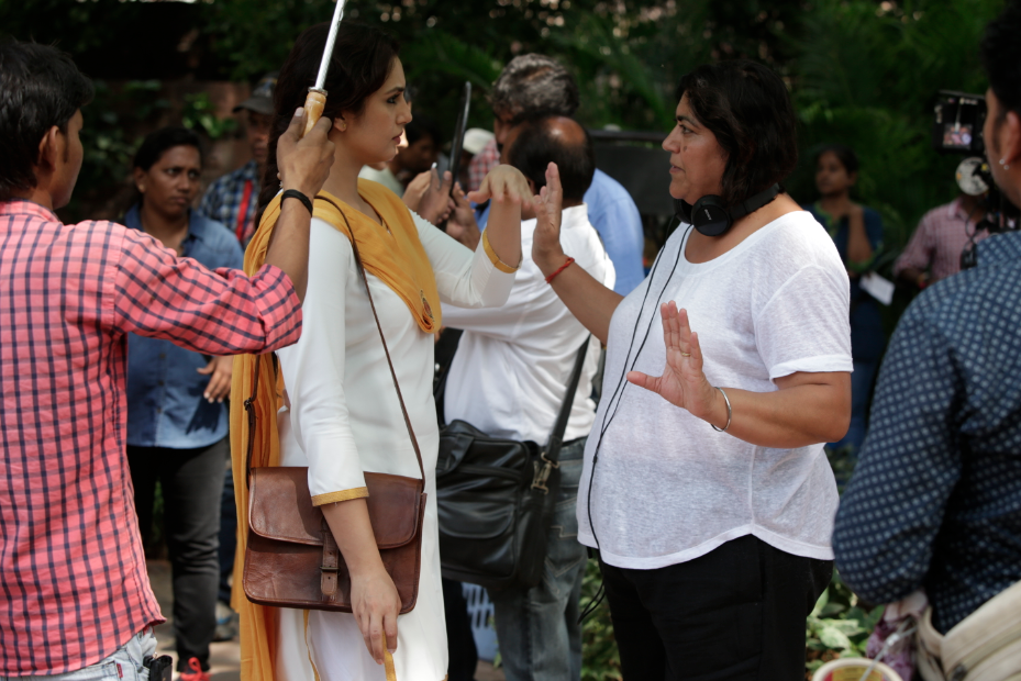 Gurinder Chadha (right) on the set of Viceroy&#039;s House (2017) with Huma Qureshi