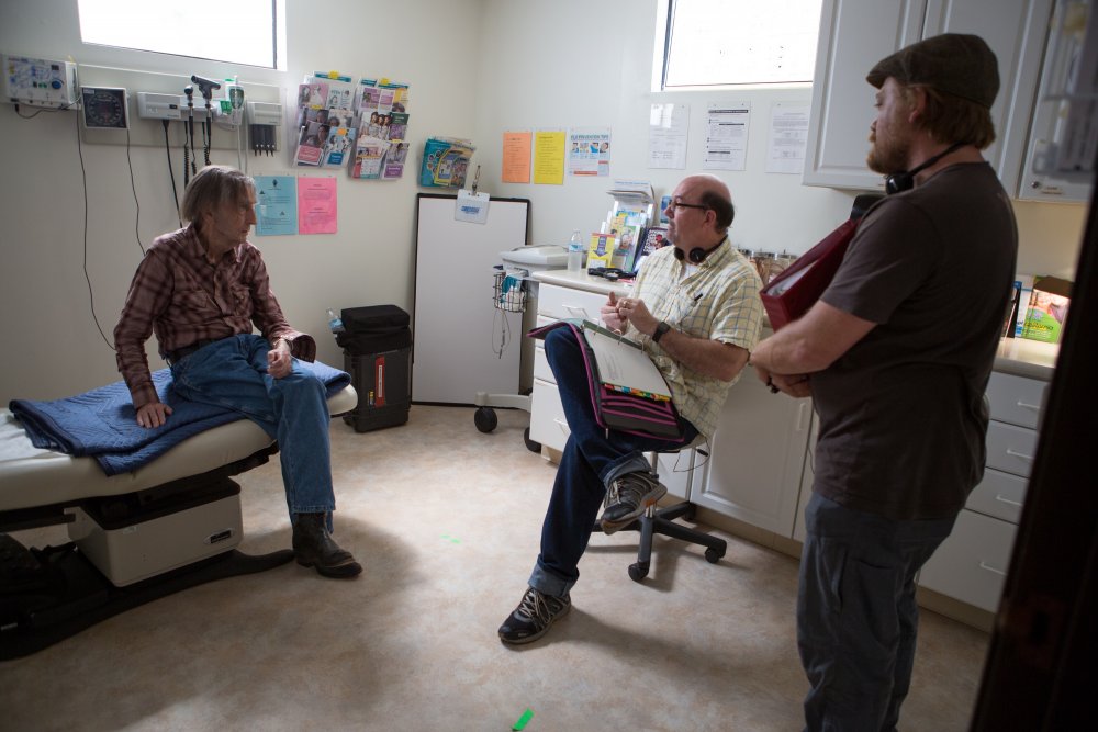 Logan Sparks, Harry Dean Stanton and John Carroll Lynch in the doctor’s office set of Lucky