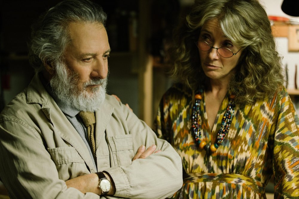 Dustin Hoffman as retired art professor Harold Meyerowitz and Emma Thompson as his third wife Maureen