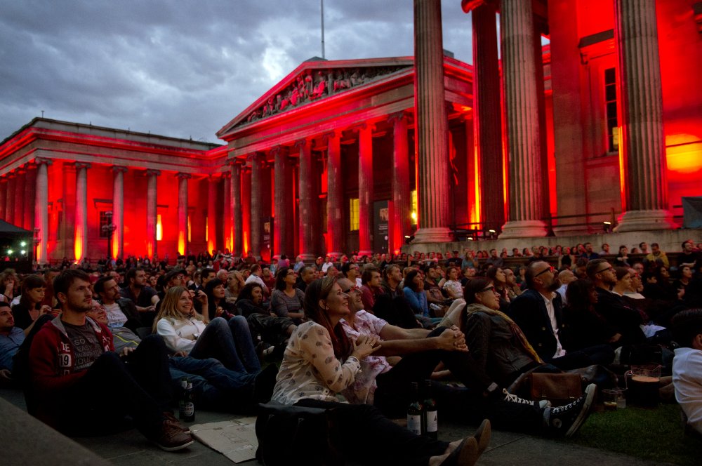 The crowd gets ready for Dracula as night falls over the British Museum