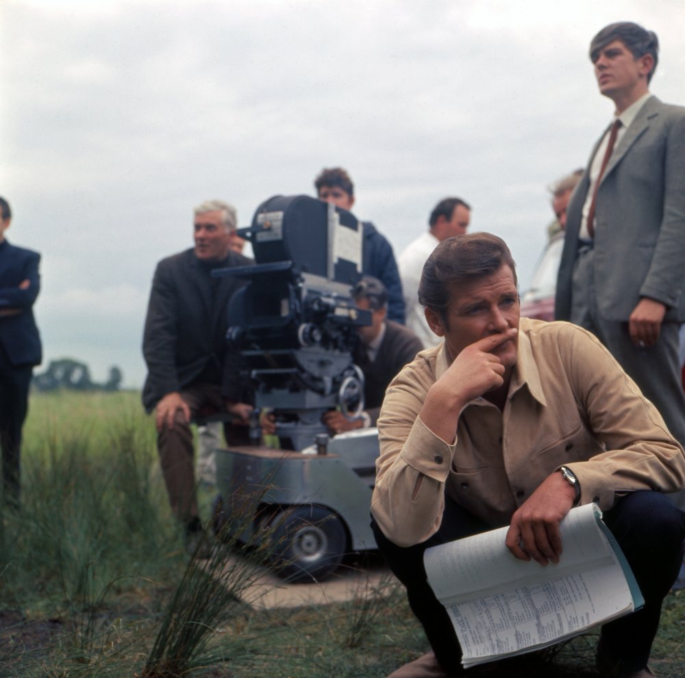 Roger Moore filming The Saint