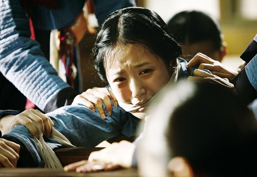 Kim Meejeung&amp;#8217;s debut feature Shadows in the Palace (2007)