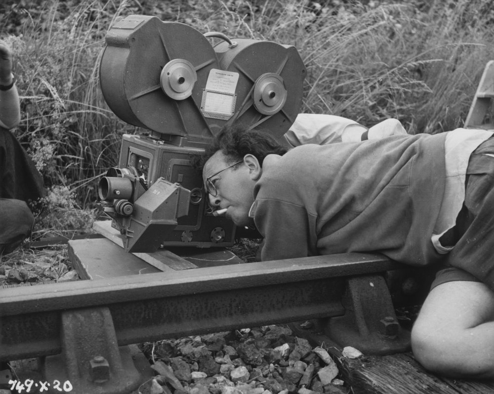 Slocombe filming The Titfield Thunderbolt (1953)