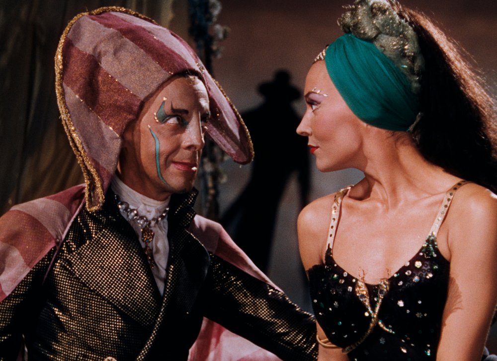Dappertutto (Robert Helpmann) and Giulietta (Ludmilla Tcherina) plot against Hoffmann in Act II © 1951 STUDIOCANAL FILMS Ltd.