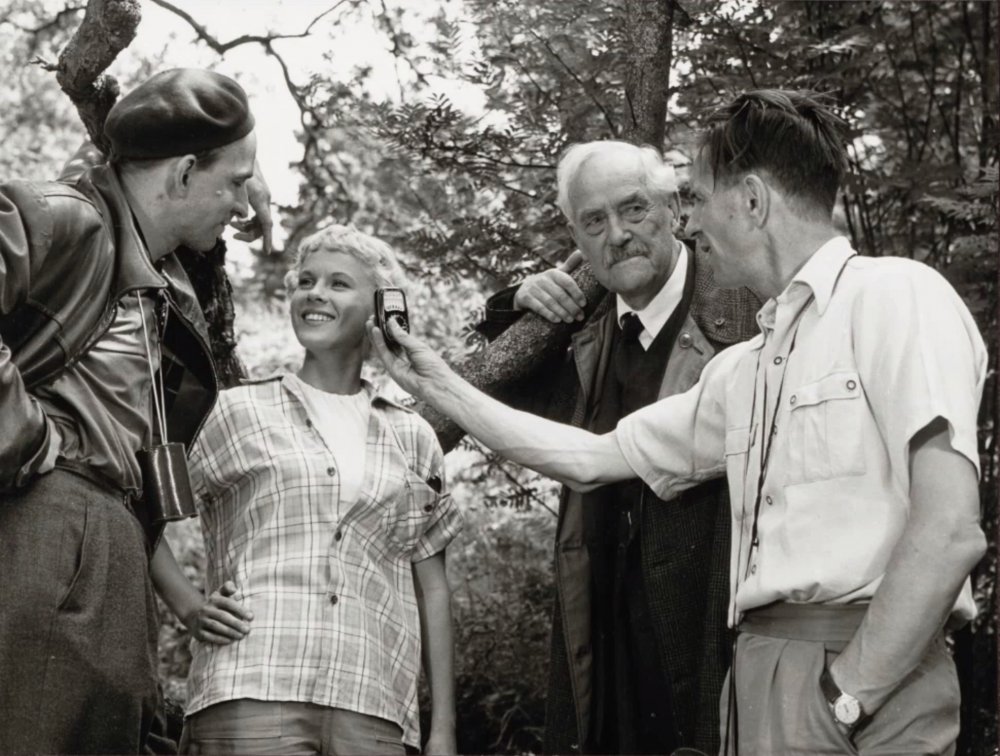 Director Ingmar Bergman, actors Bibi Andersson and Victor Sjöström and DP Gunnar Fischer shooting Wild Strawberries (Smultronstället, 1958)